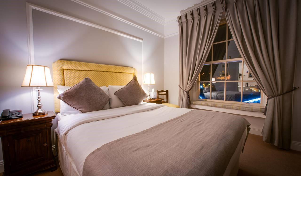 The Old Bank Town House Gasthof 4*